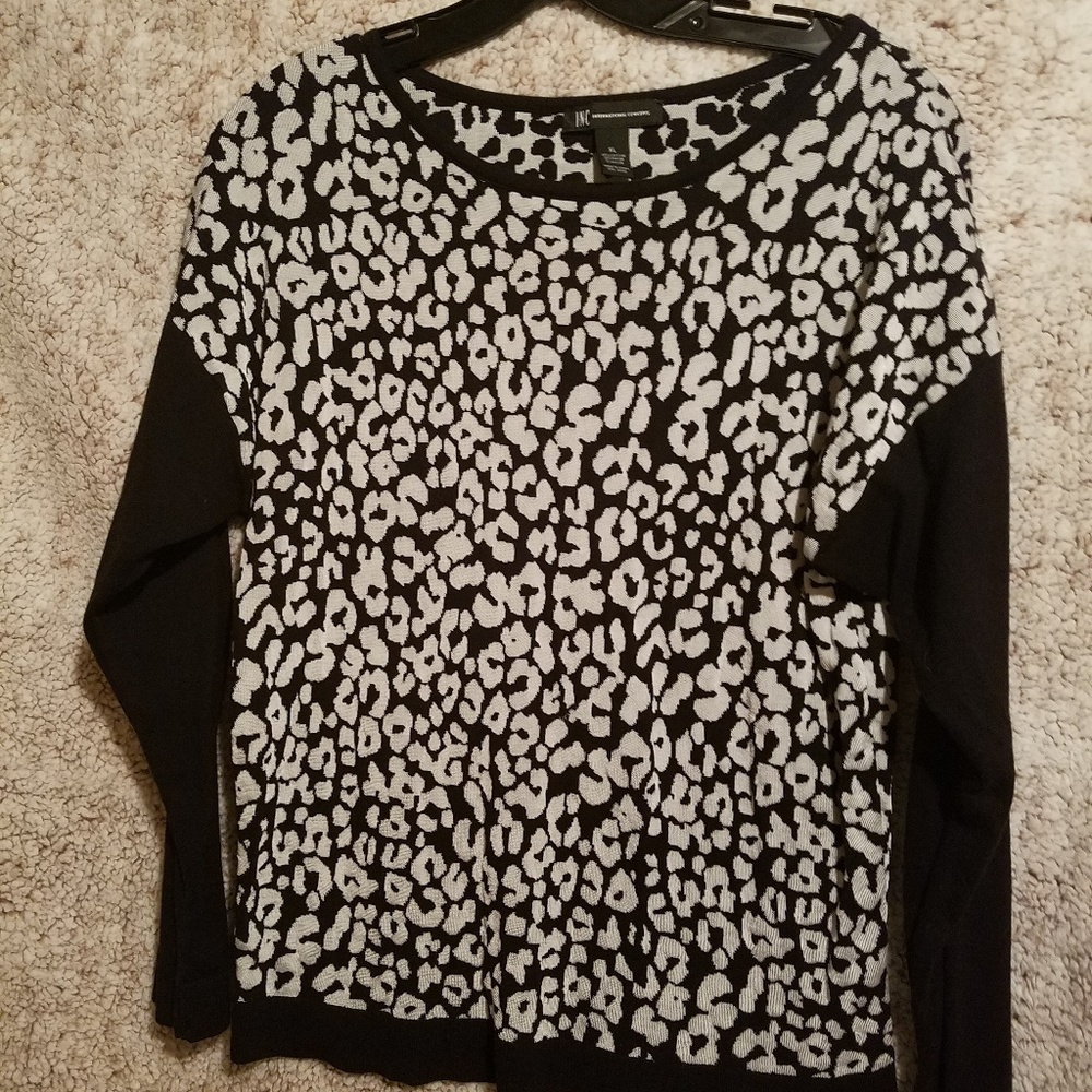 INC-International Concepts sweater